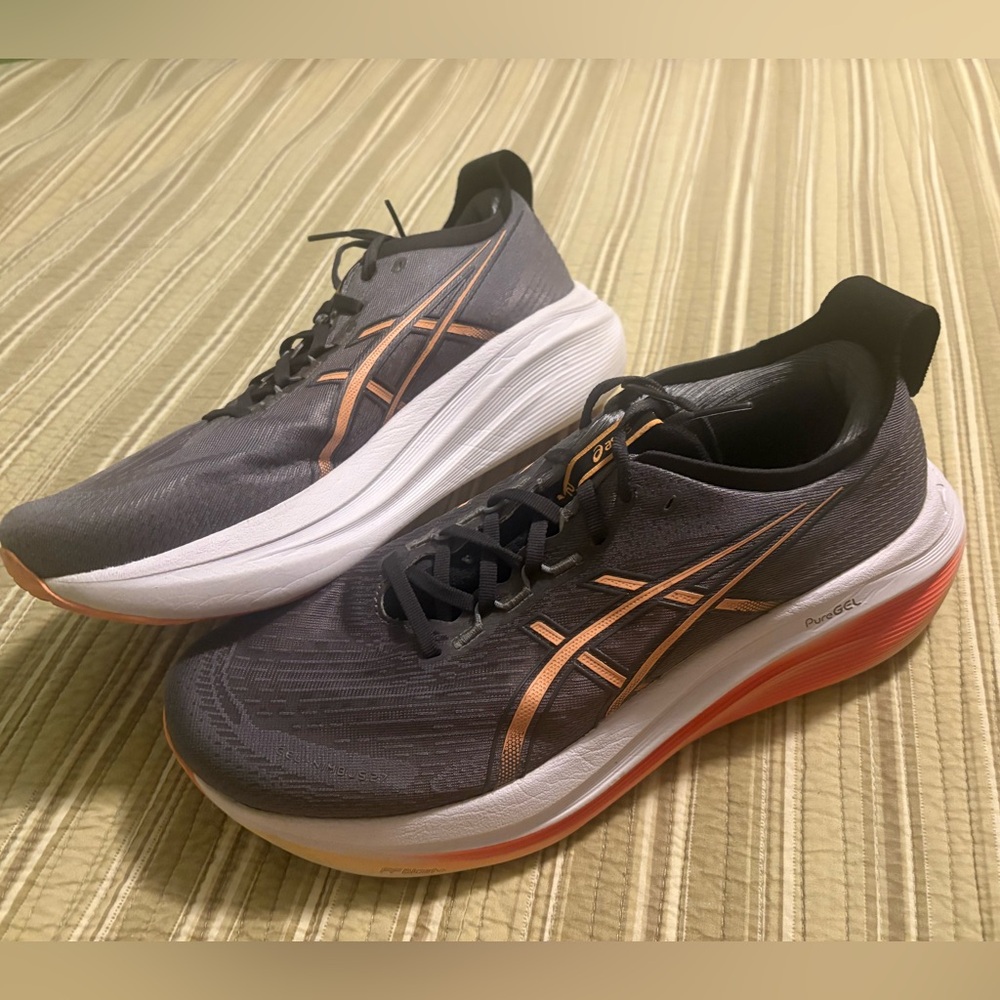 ASICS Gel-Nimbus 28